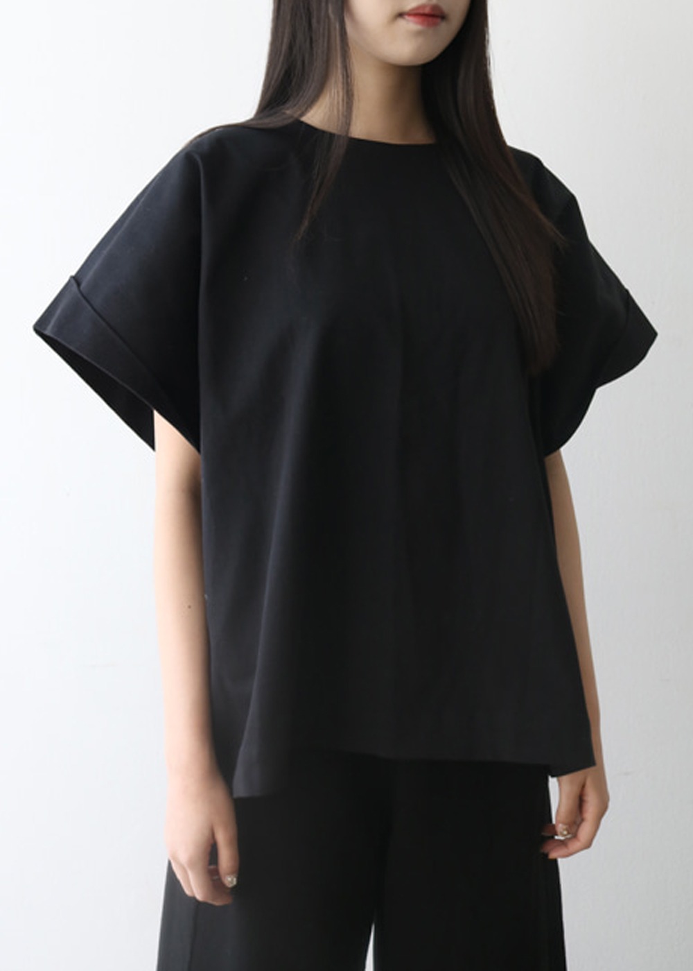 Woven Cotton Dobby Twisted Sleeve Top